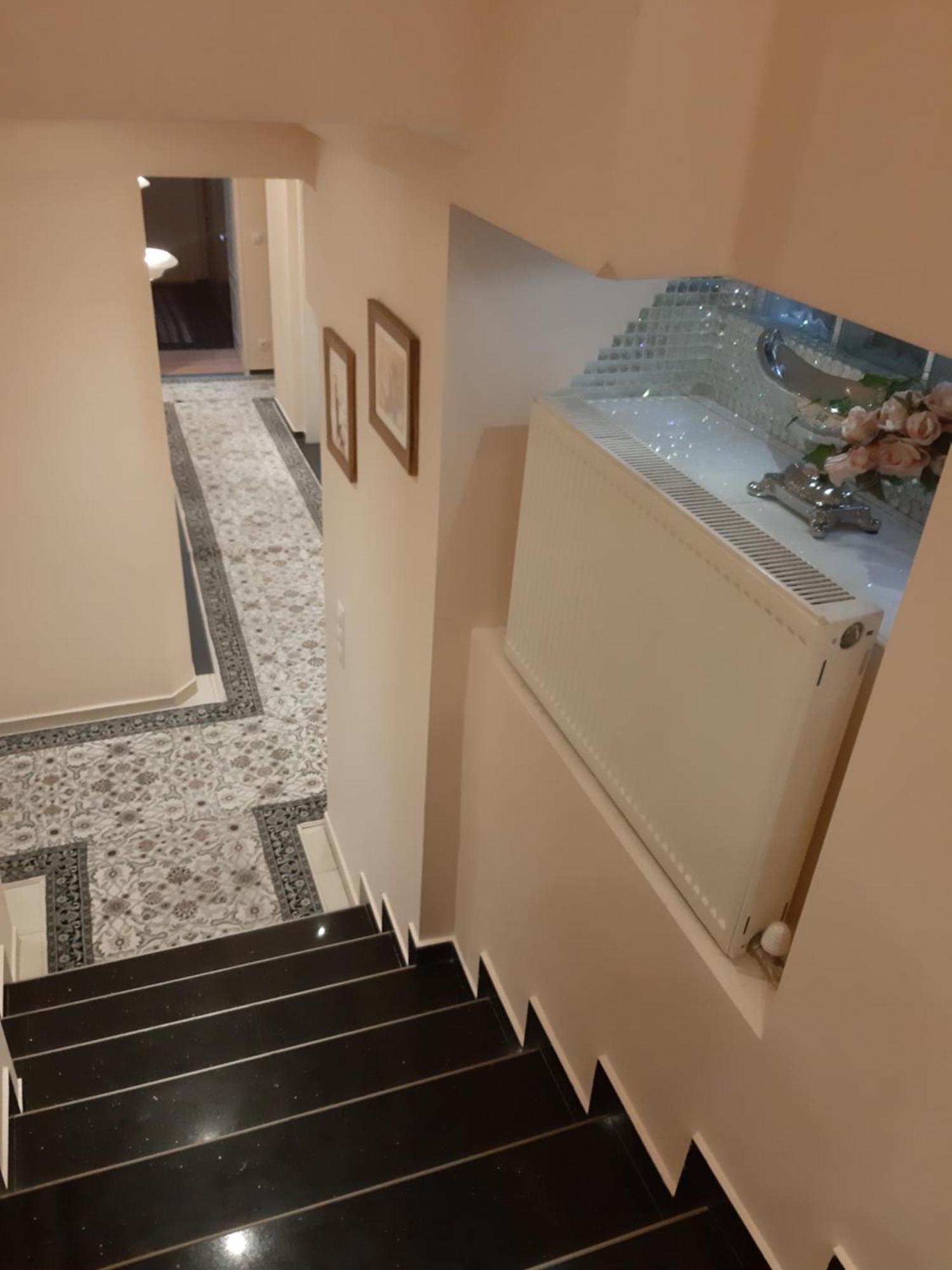 Grosse Wohnung Naehe Zentrum ウィーン エクステリア 写真